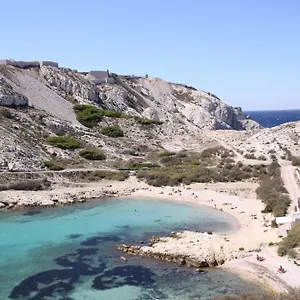 location-studio-mer-ile-du-frioul-marseille.fr-provencehotel.com/