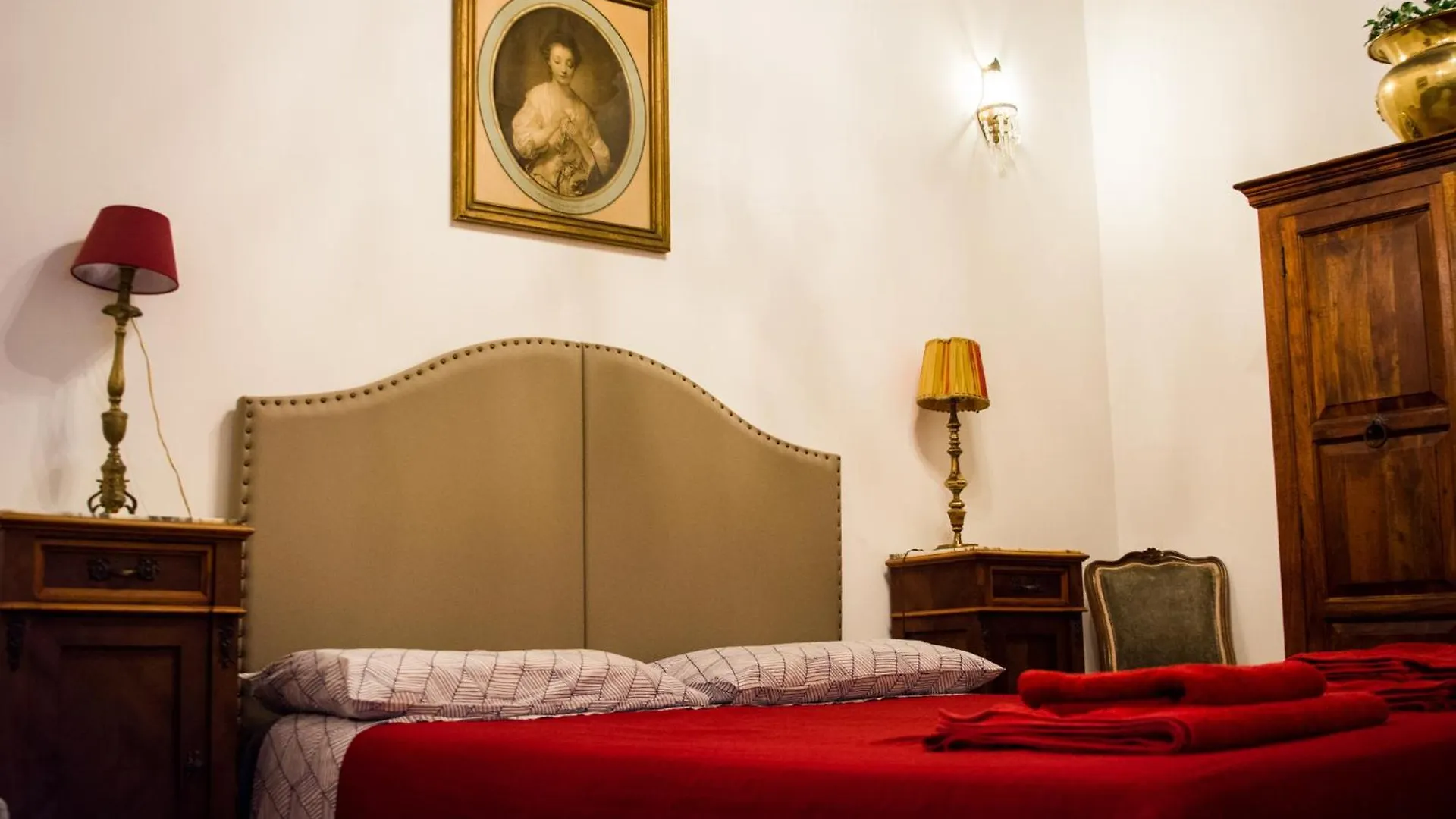 Flora Apartment Rome 0*,  Italy